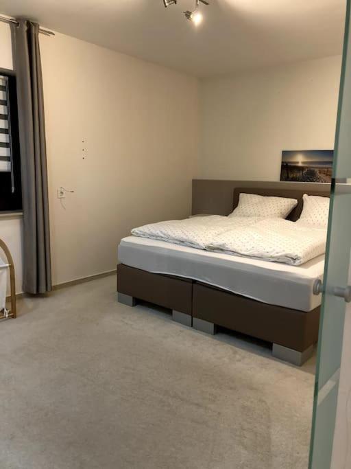 Grosse Wohnkueche, Terrasse, Schlafzimmer Am Steinhuder Meer, Wlan, Parkplatz, Fussbodenheizung, 70Qm Вунсторф Экстерьер фото