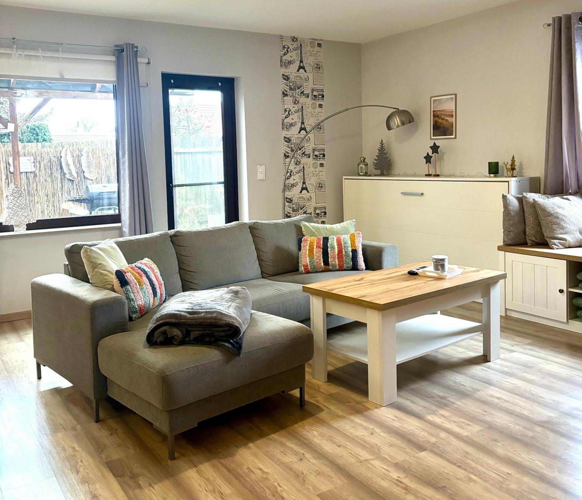 Grosse Wohnkueche, Terrasse, Schlafzimmer Am Steinhuder Meer, Wlan, Parkplatz, Fussbodenheizung, 70Qm Вунсторф Экстерьер фото